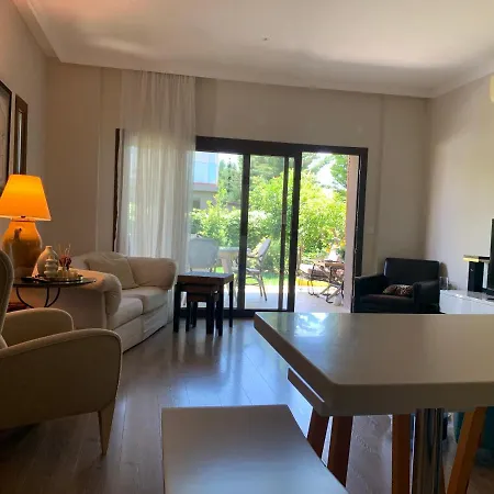 3 Bedroom Flat 500m Walking Distance To The In Yahsi Apartment